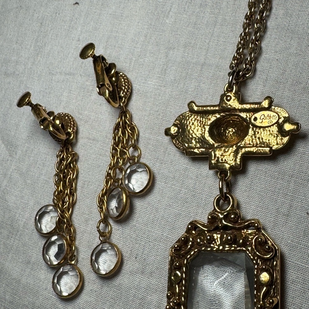Vintage Goldette Glass Necklace & Earrings – Victorian Elegance - Picture 11 of 14